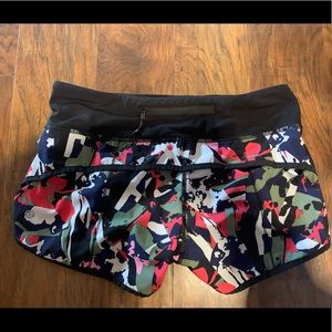 Old Color way Lulu Lemon Speed Up Short *2.5”
